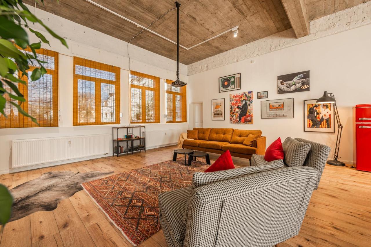 Klassen Stay - Exklusives Loft - Xxl Leinwand - 4 Km Messe, 1,5 Km Hbf Essen Bagian luar foto